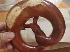 碱水面包Bretzel-老梦面包 CHEZMOREL(三源里店)
