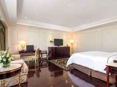 -茂名熹龙国际大酒店(人民广场高铁站店)