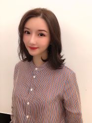 -天下皇剪新潇洒美容美发