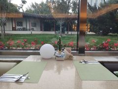 -亮马河饭店翠雅咖啡厅