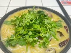 -肥汁米蘭香港米线(长宁来福士店)