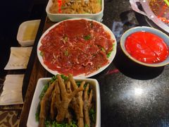 -三个四川人火锅(华联商厦店)