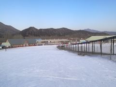 -十三陵雪世界滑雪场