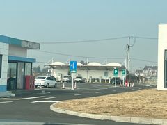 -平望服务区·停车场