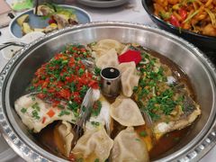 水饺双椒大鱼头-新名仕新白玉兰餐厅
