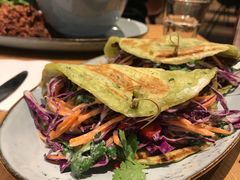 鸡肉菠菜拉法卷-Wagas沃歌斯(静安大悦城店)
