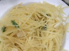 -湖南人家湘菜馆(镇江路店)