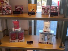 零售区-Tims天好咖啡·贝果(凯德大峡谷购物中心店)