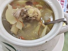 -始于2011柳周农家菜沙田柚美食店(东大街店)