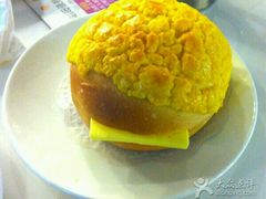 -新大咀港式茶餐厅(宝山万达店)