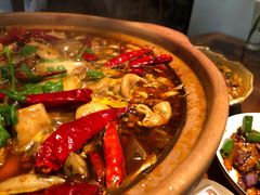 肥肠牛蛙砂锅-马头巷·食景园(苏州总店)