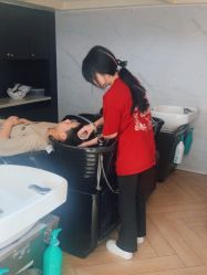 -蓝调造型·烫发·染发