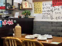餐具摆设-私家峰味特色苍蝇小馆(马弄店)