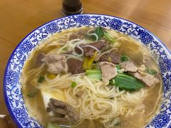 三鲜粉-邱芳粉店(迎宾大道旗舰店)