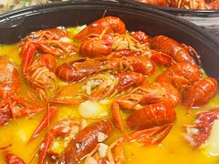 -扒虾小妹儿麻辣海鲜(宏图街店)