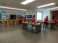 -华为授权体验店(中山公园来福士)