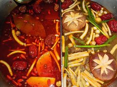 -湊湊火锅·茶憩(南京东路悦荟店)