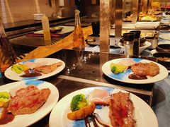 -亚龙湾希尔顿自助餐厅·海鲜·烧烤·沙滩BBQ·现场乐队