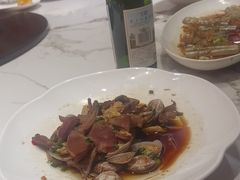 -聚龙楼农家大院-停车场