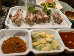 手抓羊排-东方亚克西餐厅(西康路店)