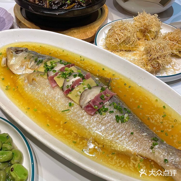 我帮胡歌推荐上海特色😋来八爷吃宝总泡饭啦！