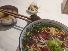 -镇南锅盖面馆(解放路店)