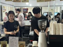 -虹桥新天地