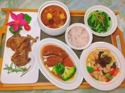 -臻康乃馨月子中心(集美店)