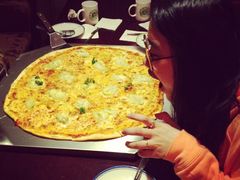 -JINNS锦时 steak&pizza(浸信会礼拜堂旧址店)