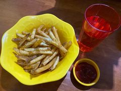 -BHC炸鸡(明洞总店)