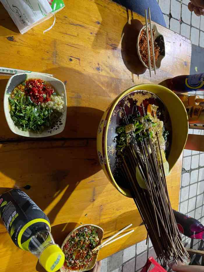 五星记忆冷锅串串-"就在我家旁边这条街上的冷锅串串,我居然现.