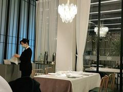 -HOMES上海本帮菜(襄阳公园店)