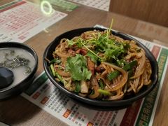 -肥汁米蘭香港米线(定西路店)