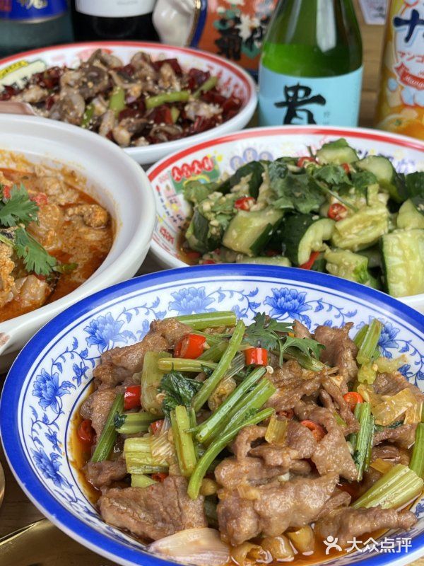 他家的湖鲜既新鲜又实•惠都是精选的太湖大头虾