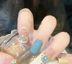 -LILY NAILS美甲美睫