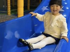 -爱睿思儿童早教亲子游泳(万象城店)