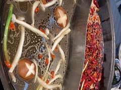 -周小明火锅(黑金冠社区店)