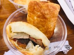 火烧加肉-郝鸿来火烧
