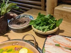 -洱火云南酸菜牛肉火锅(石景山当代商城店)