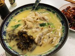 招牌黄鱼面-明呈黄鱼面馆(斜土路店)