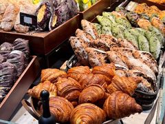 -红跑车蛋糕世界(网巾市店)