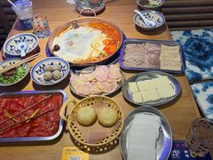 -洱火云南酸菜牛肉火锅(石景山当代商城店)