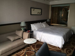 iphone_upload_pic-青岛西海岸隆和福朋喜来登酒店