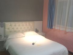 -德全心悦酒店(北京金台路地铁站店)