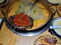 -洱火云南酸菜牛肉火锅(石景山当代商城店)