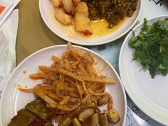 -红鼻子桂林米粉(金唐新光界店)