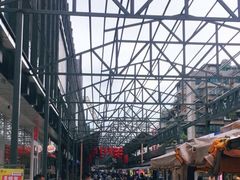 -鸿通城购物中心