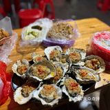 烤生蚝的诱惑味道 逛夜市