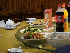 -三亚火车头万人海鲜广场