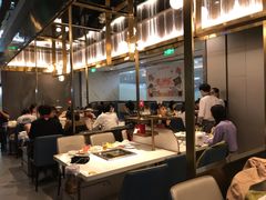 大堂-海底捞火锅(长宁路龙之梦店)